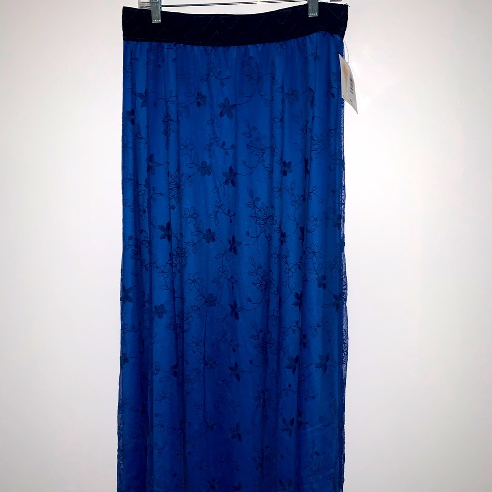 NWT LulaRoe L Lucy Skirt